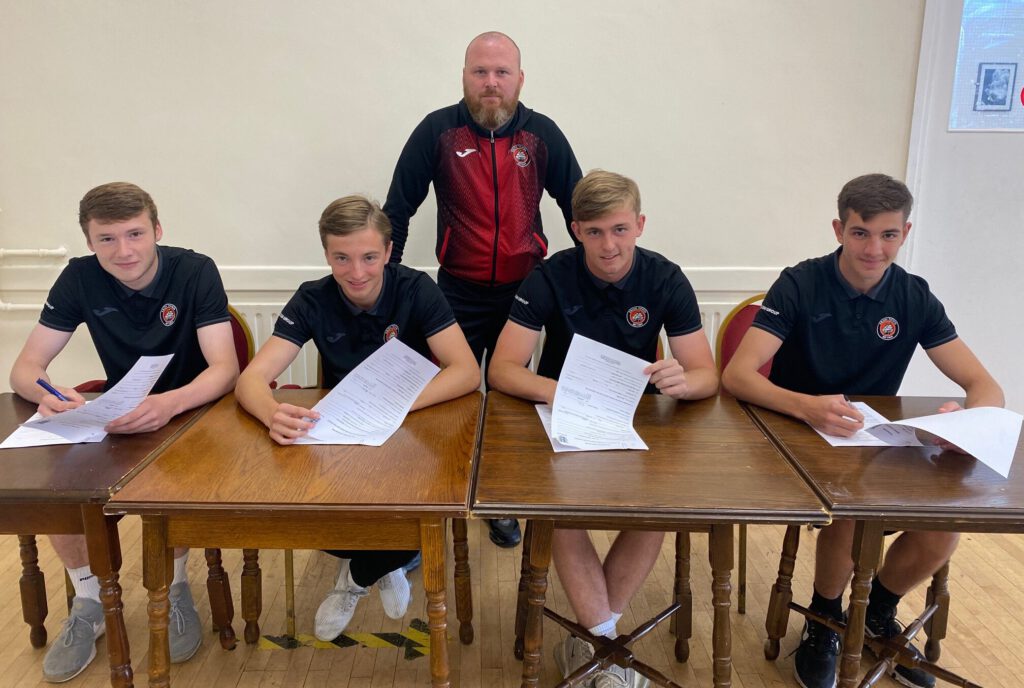 Joe Chalker, Ronnie McLean, Tom Ash, Lenie Barnes